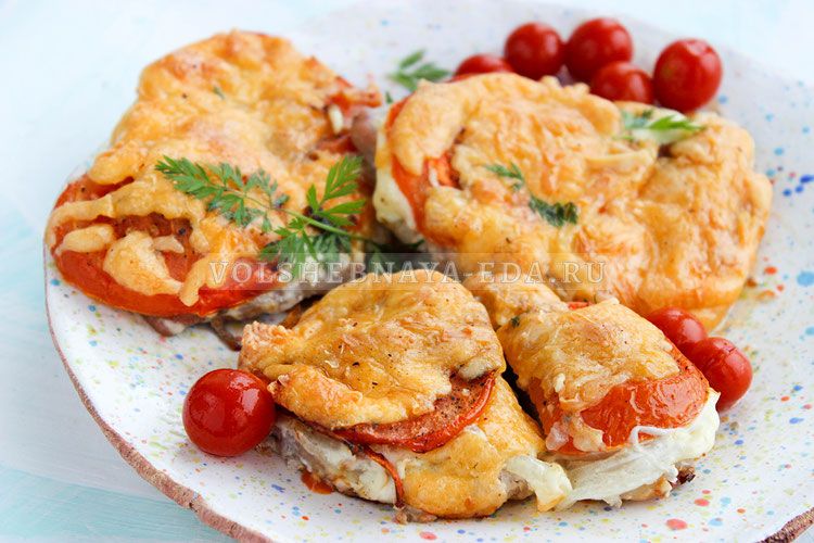 Сочные стейки свинины по-французски с помидорами