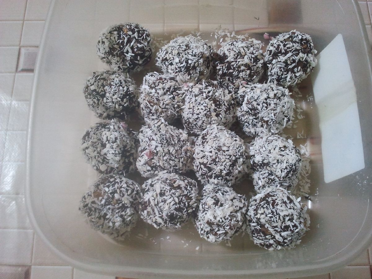 Яблоки, гогошара и поездки на рынок