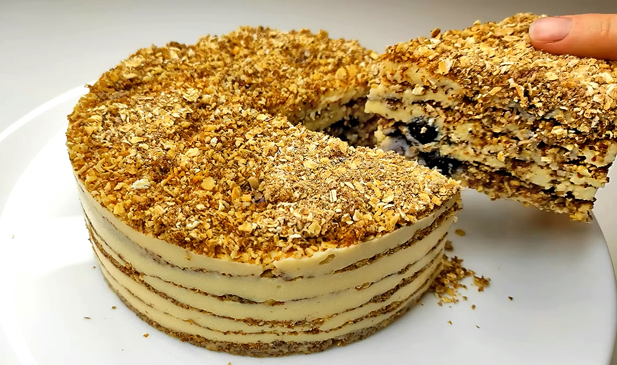 Нежный десерт без выпечки: низкокалорийный торт за 20 минут