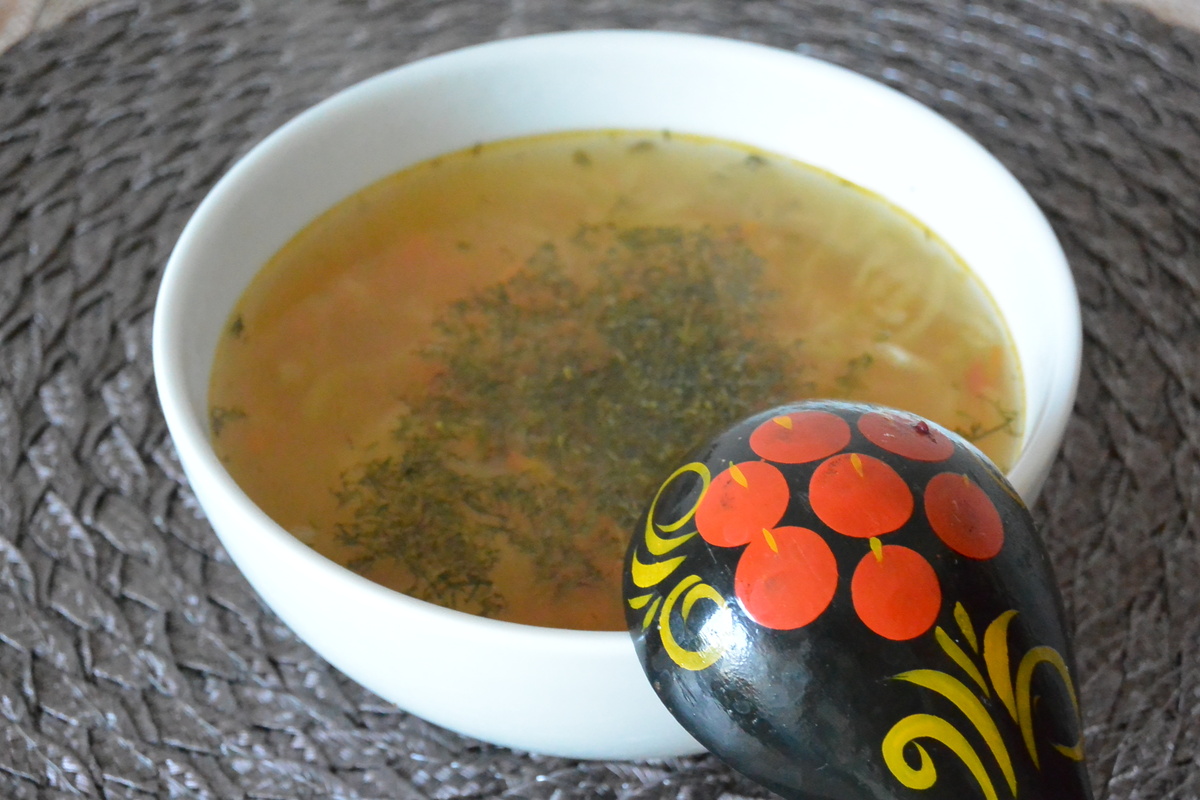 Магия манной крупы: как спасти суп от лишней жидкости