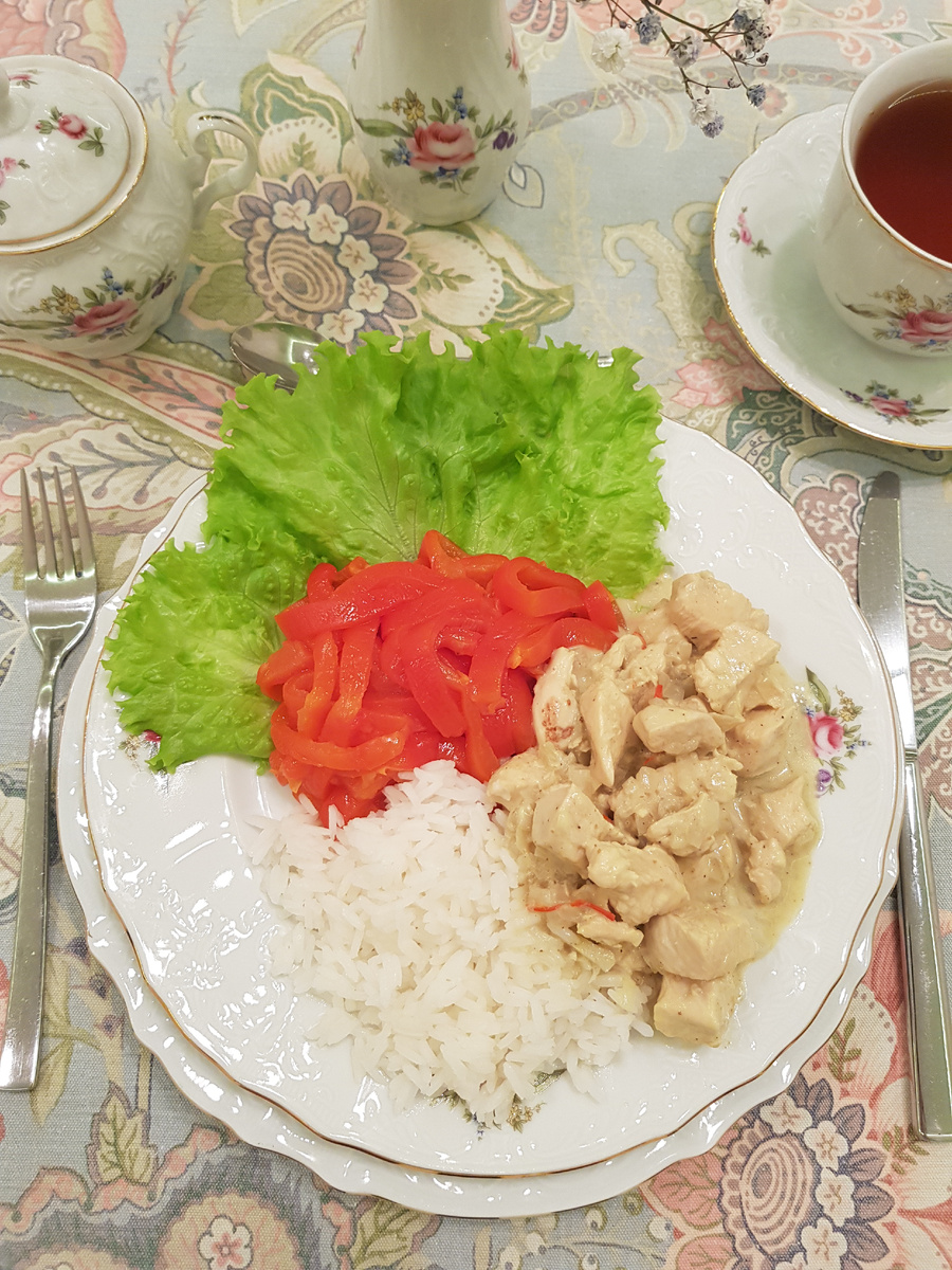 Путешествие в мир пряностей: курица карри с запечённым перцем