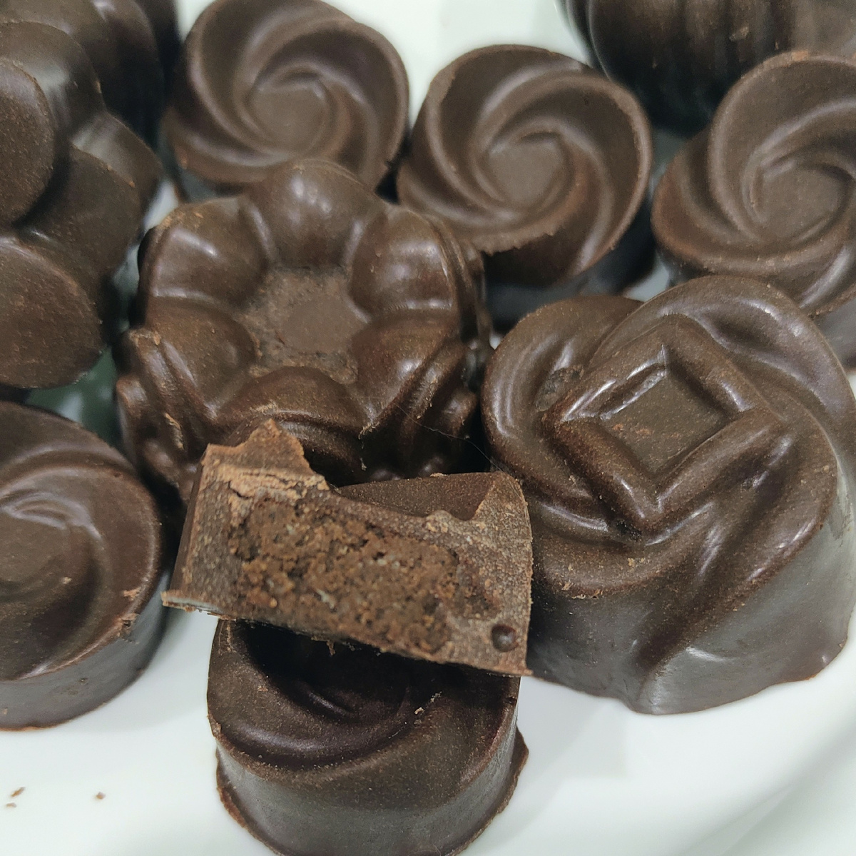 Шоколадные кето трюфели: сладость без угрызений совести