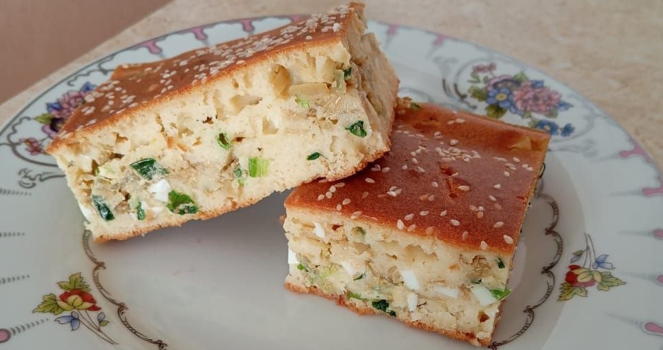 Простой заливной пирог с капустой: рецепт на кефире