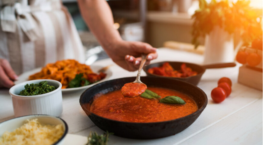 Сослуживцы быстрого питания: соусы, которые легко приготовить за минуту