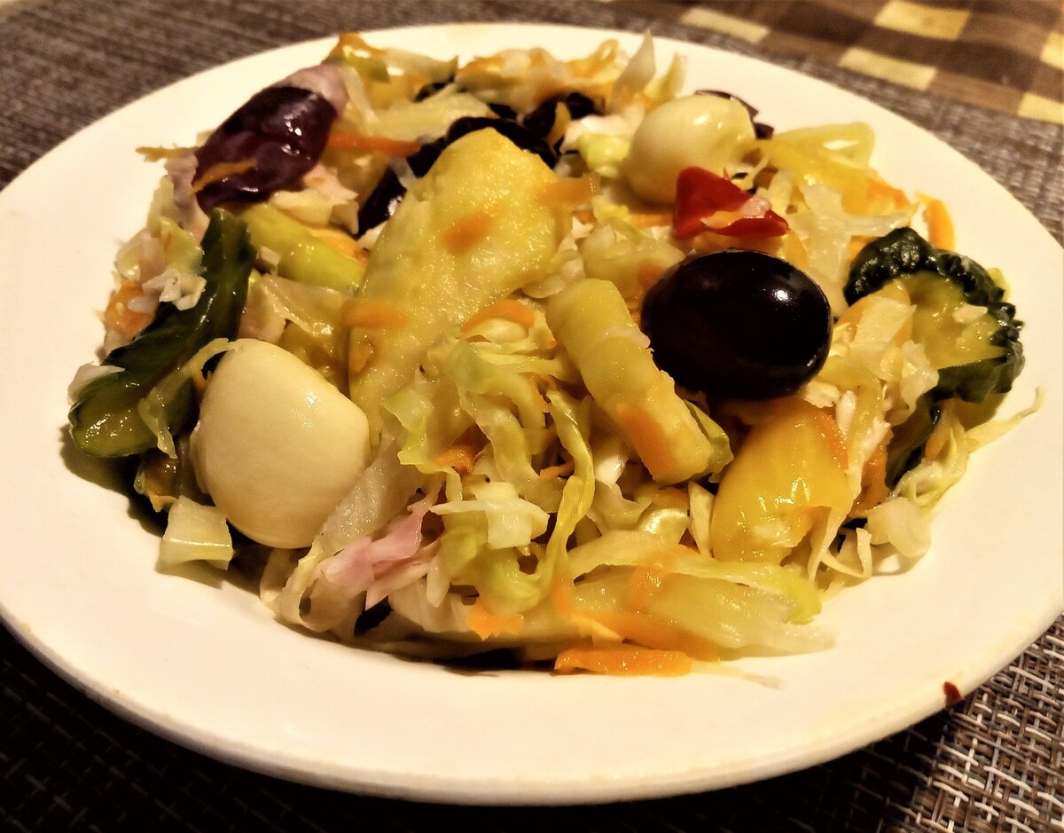 Как удивить близких: секреты приготовления квашеного овощного ассорти