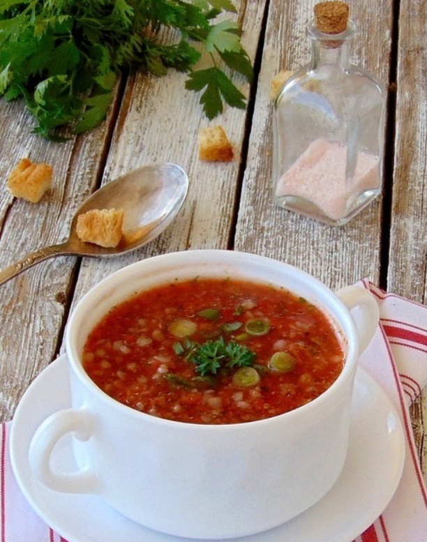 Холодный томатный гречневый суп