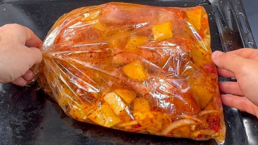 Ужин за час: простой рецепт курицы с овощами в духовке