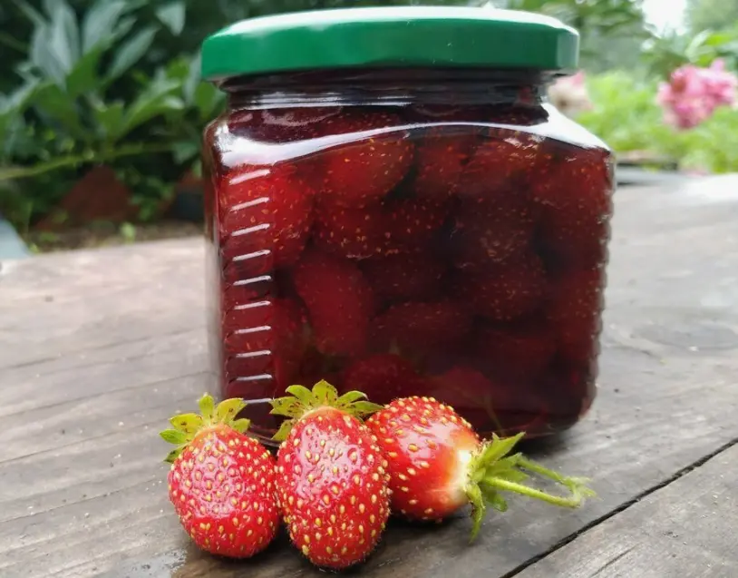 Царское варенье из клубники без варки: секреты приготовления