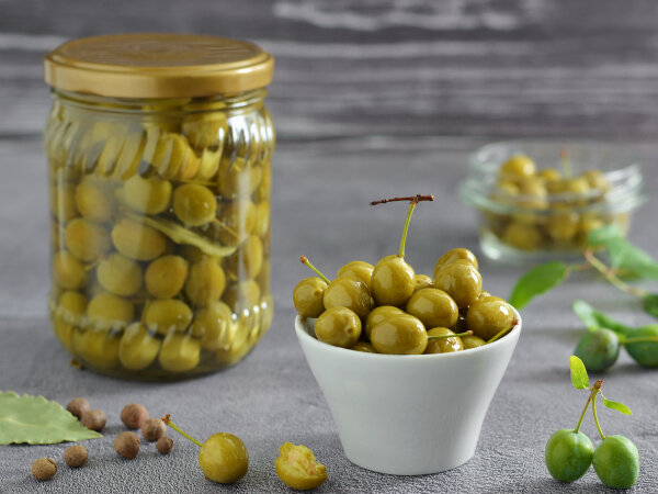 Как приготовить оливки из подручных фруктов