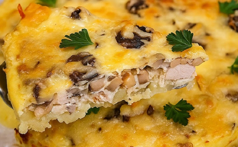 Пирог-жульен на картофельной основе: быстро, просто и вкусно