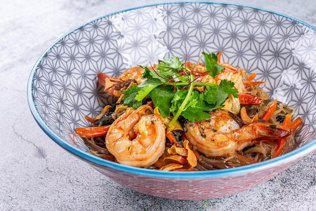 Непревзойденная лапша с креветками: простота и вкус в одном блюде