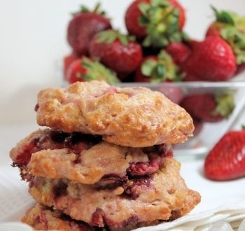 Нежное печенье с клубникой: шаг за шагом к летнему наслаждению