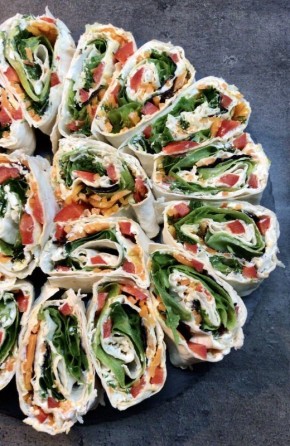 Легкая закуска для вашего праздничного стола, которую оценят даже диетчики