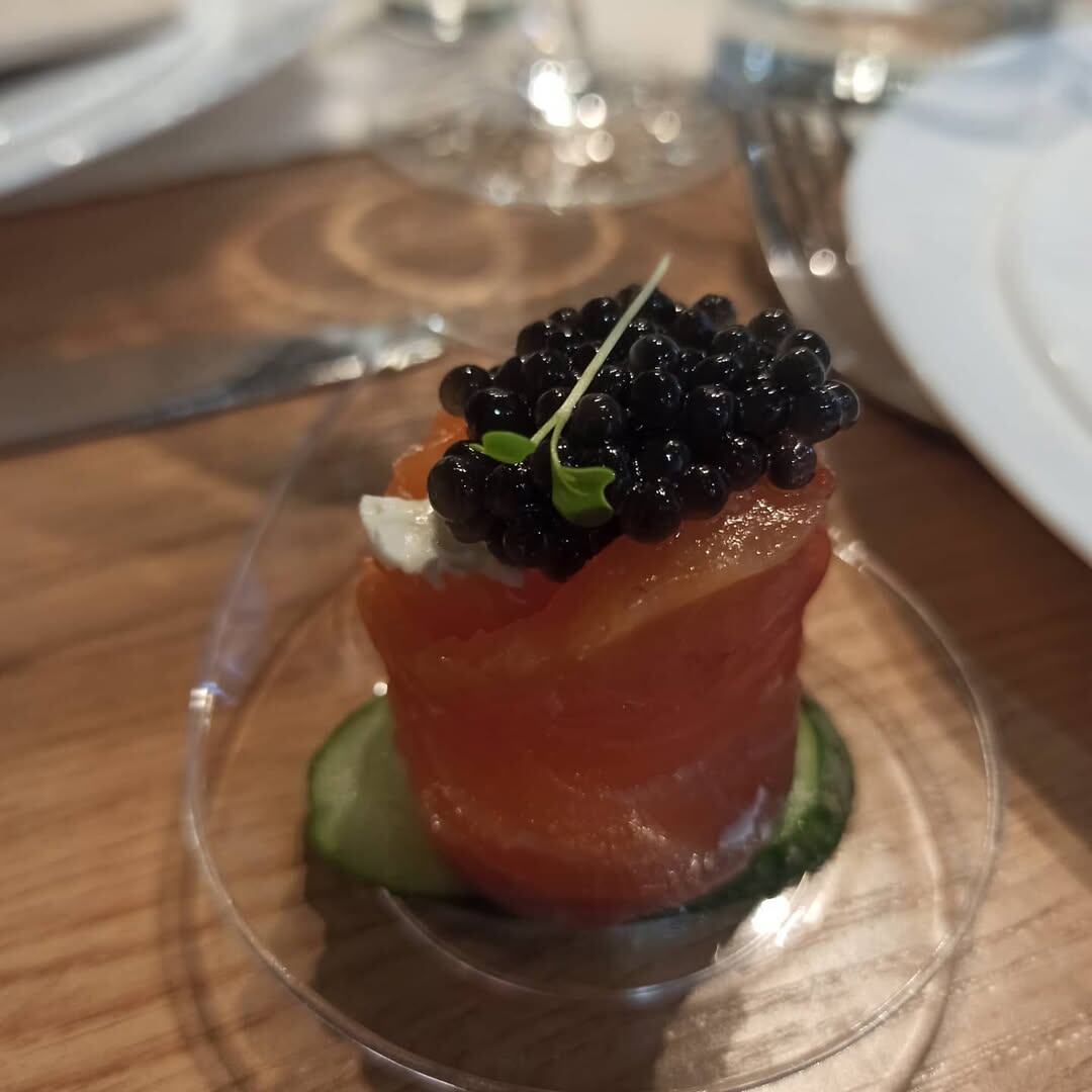 Роллы из лосося: секреты императорской закуски, покорившей сердца россиян