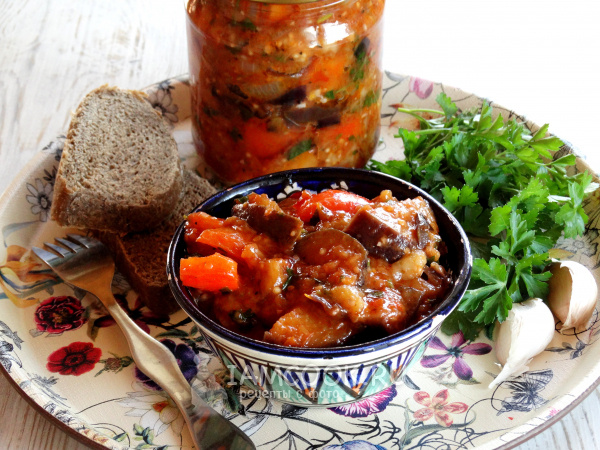 Вкусный способ заготовить салат на зиму: Аджапсандали