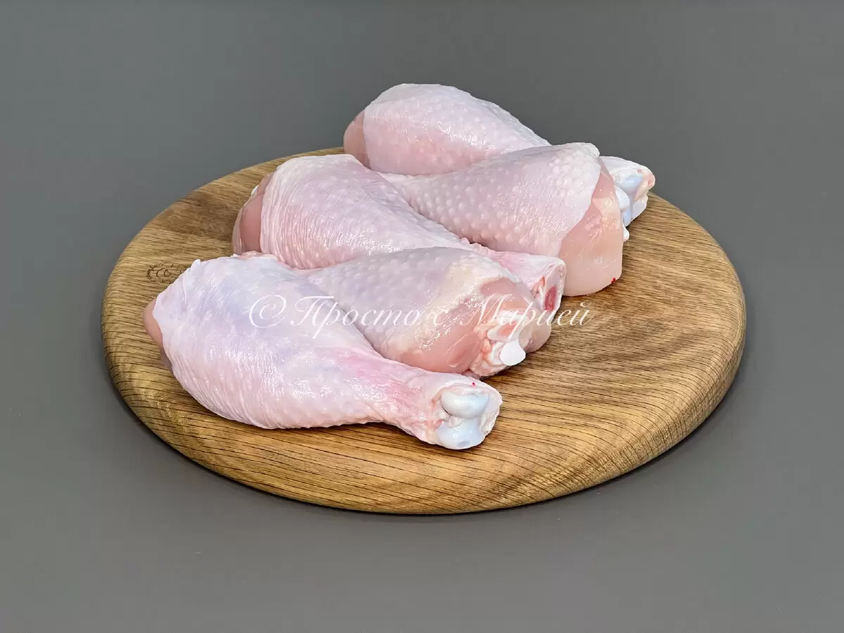 Запеченные куриные голени с картошкой: кулинарный эксперимент, который покорит ваши вкусовые рецепторы