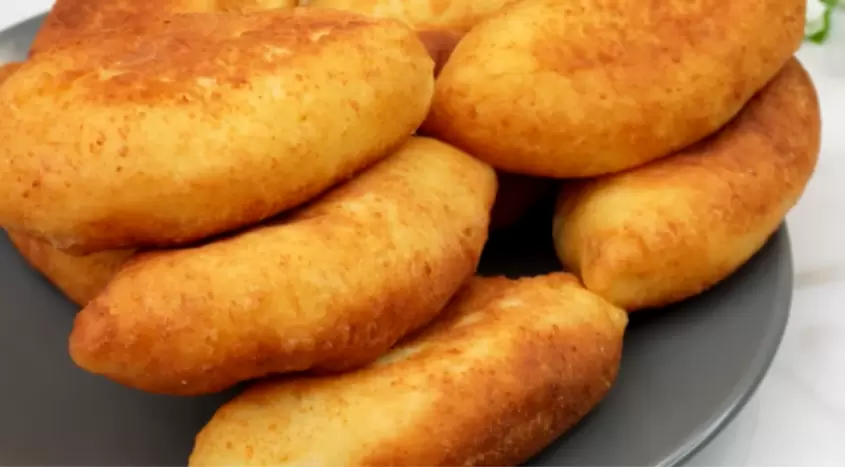 Не устоять перед «тающими» пирожками: рецепт без дрожжей