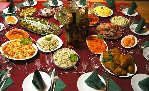 Как встречали Новый год: блюда и традиции, которые сохраняются с годами