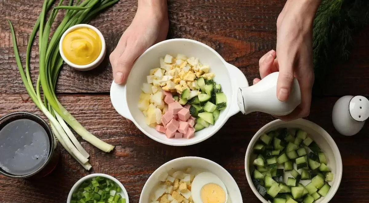 Загадочная окрошка: как иностранцы перевернули традиционный рецепт русской классики