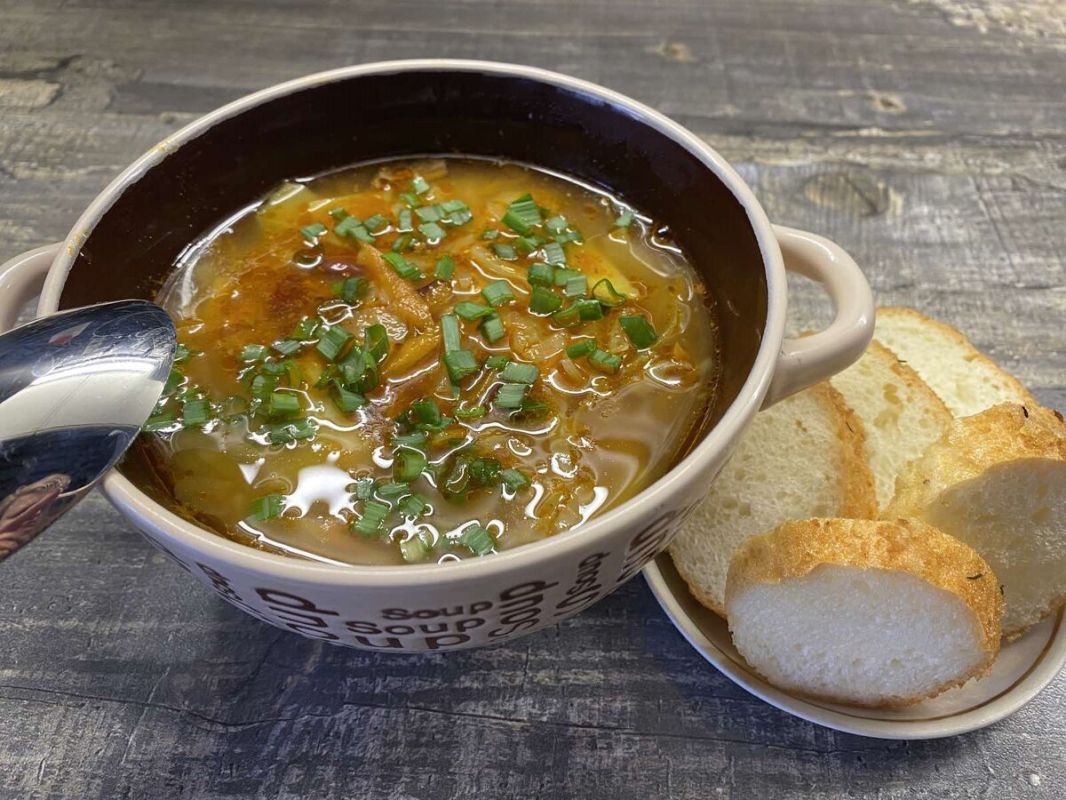 Новый секрет для щей: как сделать блюдо сытнее и вкуснее